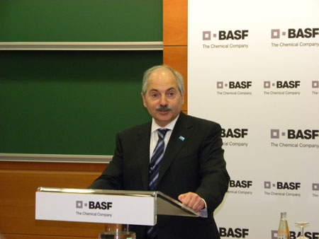 Foto de BASF sale reforzada de la crisis