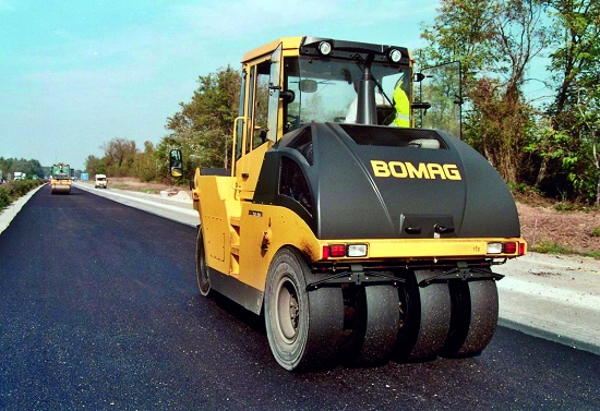 Foto de Compactador sobre neumáticos