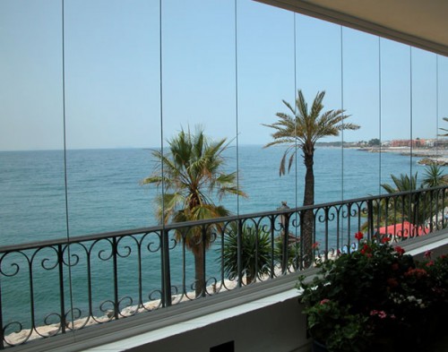 Clear Glass Curtains, S.L.