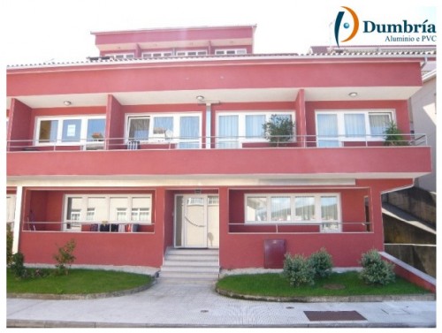 Dumbria Aluminio e PVC, S.L.