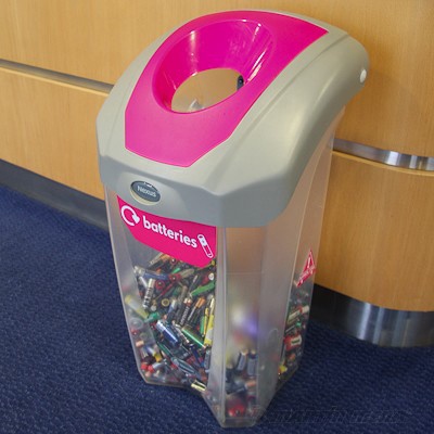 Contenedores de reciclaje de interior Martín Mena Nexus 30 C-Thru