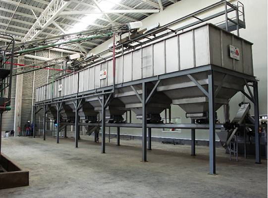 Tolvas de almacenamiento para aceitunas Agroisa - Agricultura - Tolvas